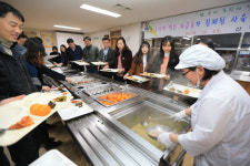 산청기공구내식당 | 산청군, 닭 소비 촉진 위한 시식회 열어