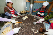 자갈에 굽는 전통 한과