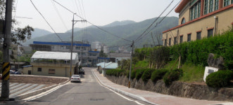 의령중학교, 학교 진입로 확장공사 완료