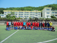 진주실버축구단, 봉래초에 기금 전달