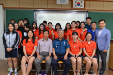 사천경찰서장, 삼천포여고 경찰학습동아리 방문