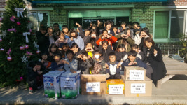 거제 사등초, 거제 사랑의 집에서 봉사활동