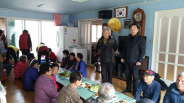 아름다운 사람들, 봉수골경로당 중식 제공