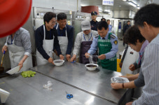 통영구치소 교정협의회 자장면데이 봉사