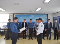 거제경찰서, 절도범 검거 유공자 표창장 수여