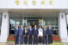 합천군의회 의장·상임위장 한국당 싹쓸이