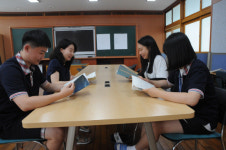 [행복한 도전] 최하나 교사의 시인 프로젝트