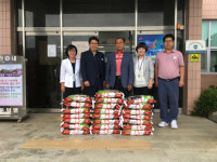 거제 둔덕면 유지마을 반강웅씨, 백미 기탁