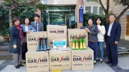 통영전문장례식장, 방한화 100켤레 기탁