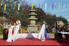 산청 범학리 삼층석탑 귀향 알리다