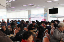 거제시종합사회복지관, 기술보증기금 후원물품 전달