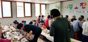 진주성심교회, 독거어르신 식사 대접