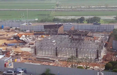 고성 청소년수련관 공사현장 50t크레인 넘어져