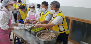 창원 마산합포구 무료급식소서 배식봉사