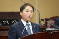 거창군 스마트 횡단보도 시스템 도입 촉구