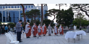 거창군청 로터리, 부처님오신날 연등축제 봉행