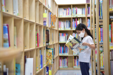 확 달라진 진주연암도서관 책 좀 볼까