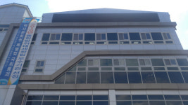 함안군청 별관 LED전광판 고장난 채 수개월째 방치