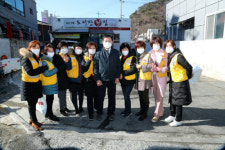 진해구 웅동2동 적십자봉사회, 손 소독제 나눔행사