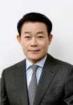 (사단법인)사천읍시장 번영회 | 고향 사천지역 후배들 위해 도서 기증