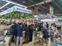 명품 함안수박 판촉행사, 서울 대형마트에서 열려