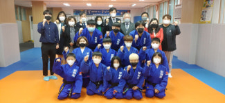 창원진해 도천초등학교, 길샘유도관 개관식 가져
