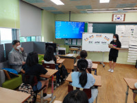 고성군수가 초등학교 교실에 불려간 이유는