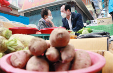 서춘수 군수, 추석 앞두고 전통시장서 군민과 소통 행보