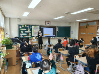 창원 한들초교, 전문직업인 초청 진로체험 간담회 가져