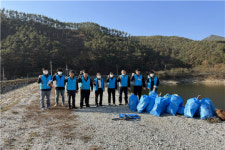 농어촌공사 거창함양지사 가북저수지 환경정화