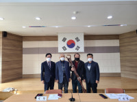 함안 법수면 자치회 어르신 지팡이 전달