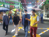 창원 의창구청장, 봉곡민속체험시장 방문