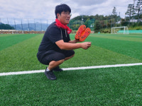 하동공설운동장 인조잔디 부실시공 논란