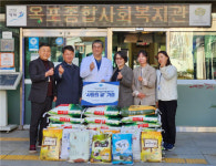 거제 대우병원, 옥포복지관에 사랑의 쌀 기탁