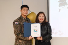 해군 진기사, 보배하나어린이집 감사장 받아