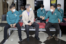 김윤철 합천군수, 의료기관 방문 격려