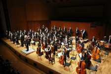 통영의 봄 달구는 열흘 간의 음악 축제