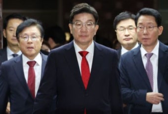 국민의힘, 권영세-권성동 체제…당내 '도로 친윤당' 비판 목소리
