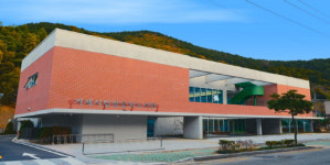 거제장승포도서관, 지역 생활 문화시설로 우뚝