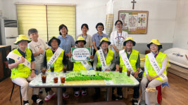 추억애담다거제시니어클럽 - 거제시 중곡로 17-4 | 거제시니어클럽, 종량제봉투 지역 복지기관에 기부