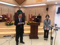 동암교회, 무료개안수술비 전달