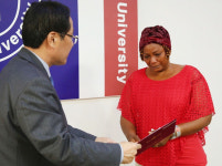 기독대학, 천국으로 전달한 학위들