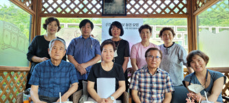 세상이 멈춰도 시 창작은 계속됐다