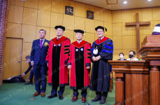 영남신대, 류영모 목사·윤삼배 장로 명박 수여