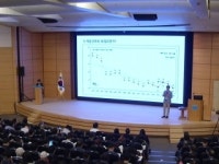 석탄발전소 1/3 중단…미세먼지 배출 20% 줄인다