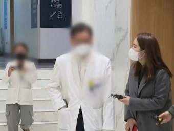 전공의 이어 의대 교수도 집단사직 예고...