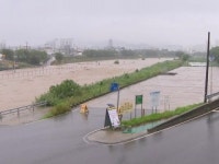 강한 장맛비에 중대본 1단계...호우 위기경보 '주의'