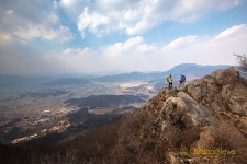 봄이 스며든 장흥으로 떠나다…천관산 산행