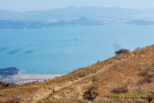 봄이 스며든 장흥으로 떠나다…천관산 산행