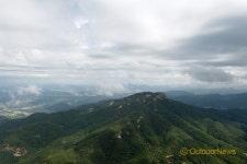 발끝은 아찔, 가슴은 철렁…출렁다리, 건너볼까?